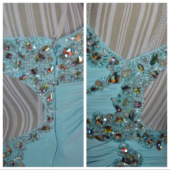 Riva Designs Formal Dress - Picture 4 of 10